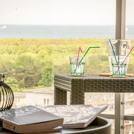 Easy Platinum By The Sea